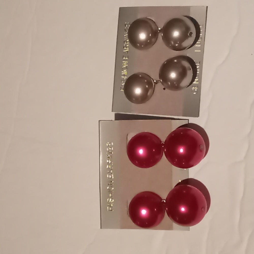 🍁Fashion Earrings. 2 Sets